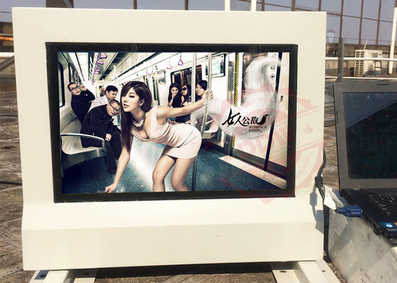 65 pouces Tft type plancher debout Pure signalisation numérique extérieure imperméable à l'eau pour la publicité